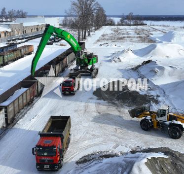 Перевалка водного и ж/д транспорта