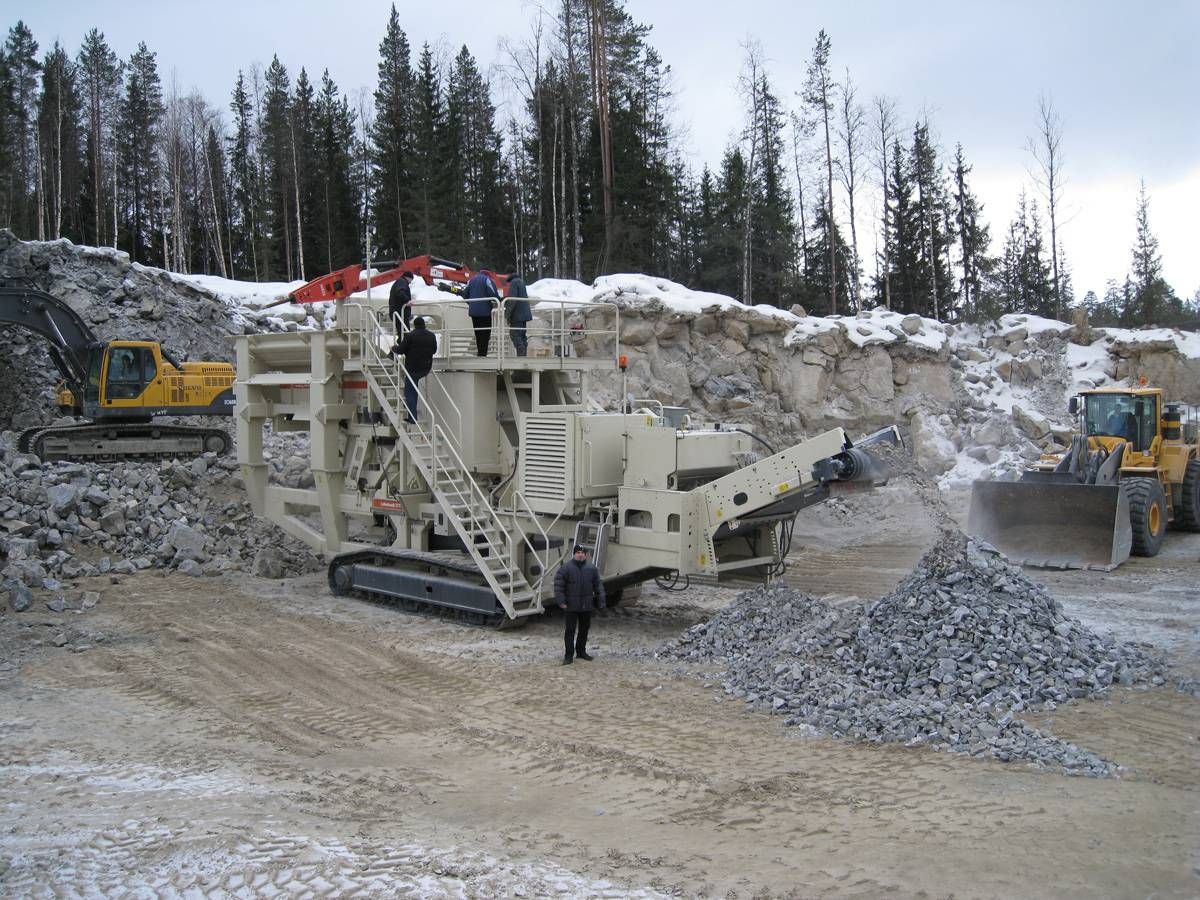 работа на Карьере петрогранит